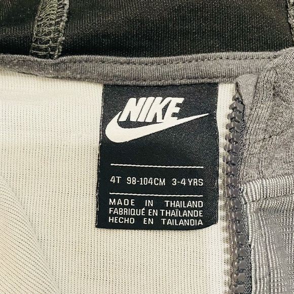 Nike Zip Up Sweatshirt - Picture 2 of 3